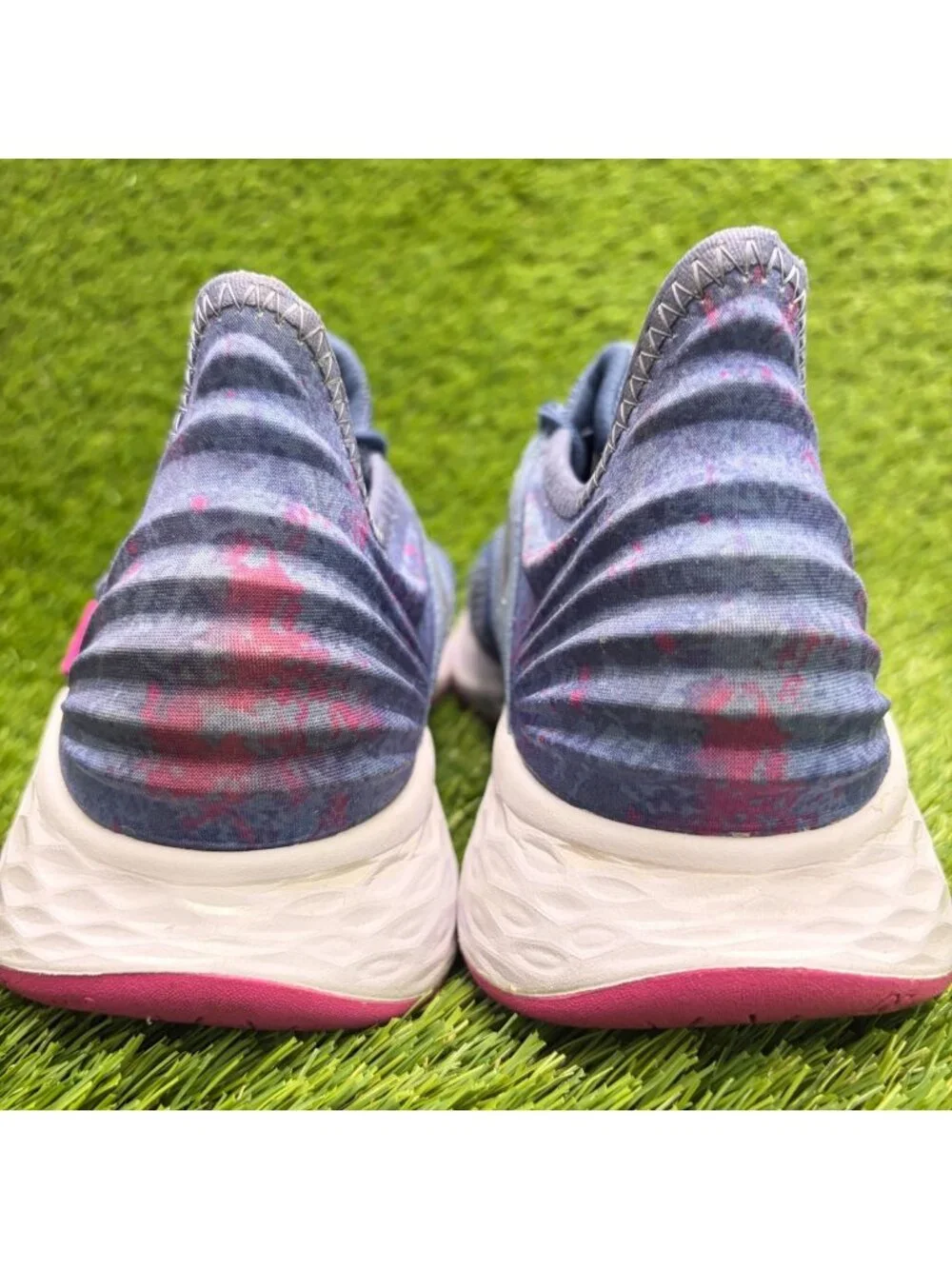 New Balance Fresh Foam Roav V1 Womens Size 10 Purple Pink Running Shoes Sneakers